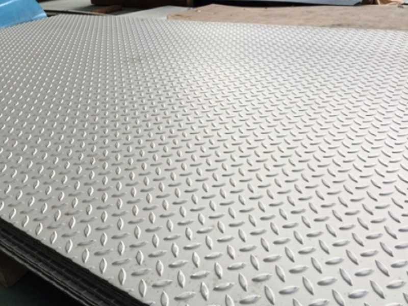 Tấm thép gân (Checked plates)